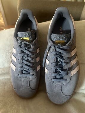 adidas Women’s Grey Suede Sneakers with White Stripes